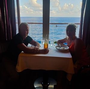 Meet your Posher, Robert